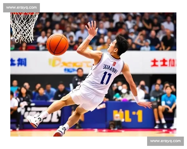 篮球赛场激烈对决精彩瞬间比分持续刷新引发球迷热议